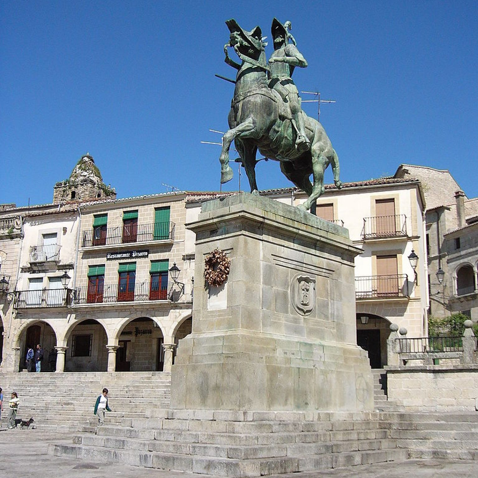 Estatua De Francisco Pizarro En Trujillo Excursiones Extremadura 0204