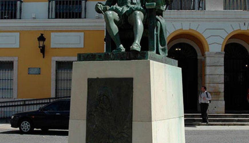 Estatua de Luis de Morales en Badajoz